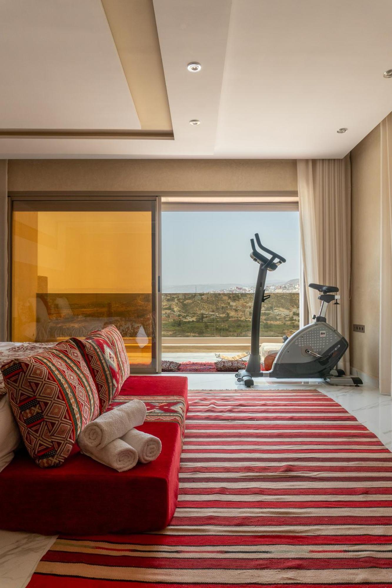 Tayyurt Surf Camp Tamraght Aourir Hostel Imi Mikki Buitenkant foto